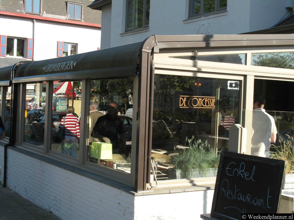 Het centrum van De Haan is de voormalige villawijk. Hier zijn nog steeds de meeste historische villa's te zien. In veel oude villa's zijn tegenwoordig restaurants of hotels gevestigd.